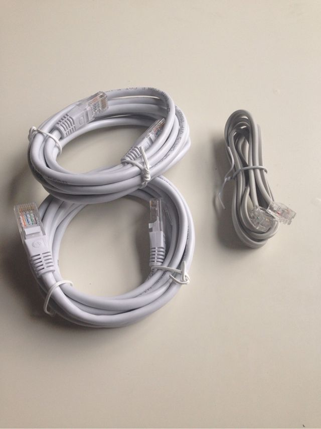 2 cavi Internet Ethernet