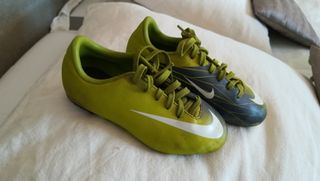 botas futbol talla 30