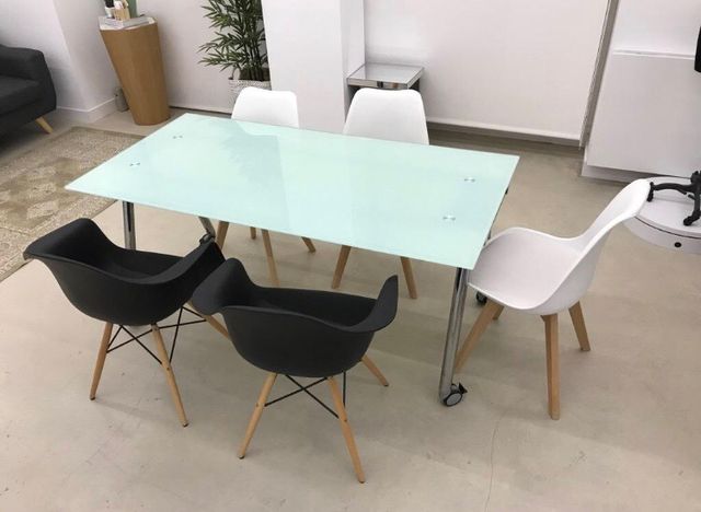 Mesa Cristal oficina / estudio de segunda mano por 120 € en Santiago ... Mesa Cristal oficina / estudio de segunda mano por 120 € en Santiago ...
