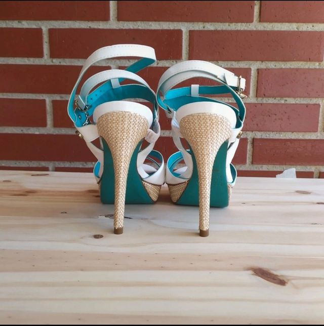 Sandalias italianas alta gama. 37.