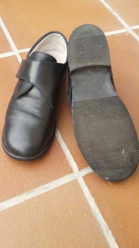 Zapatos azul marino niño