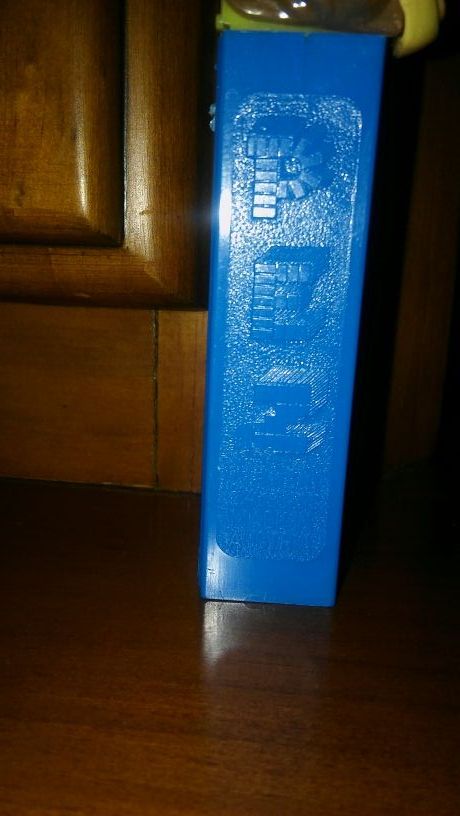 dispensador pez no feet