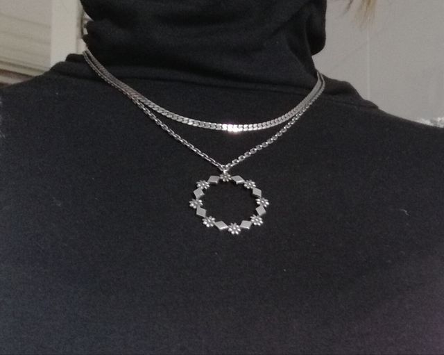 Collar bisuteria fina.