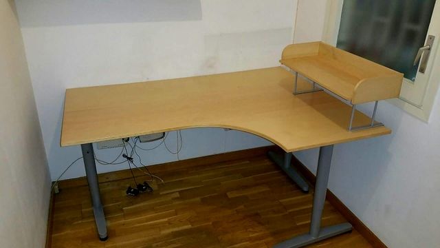 Mesa oficina de Ikea, modelo Galant de segunda mano por 50 € en ... Mesa oficina de Ikea, modelo Galant de segunda mano por 50 € en ...