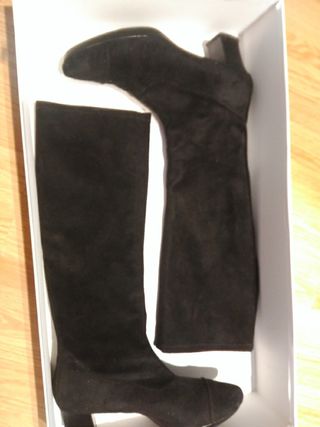 Botas Farrutx. N 36 de segunda mano por 80 EUR en Barcelona en WALLAPOP