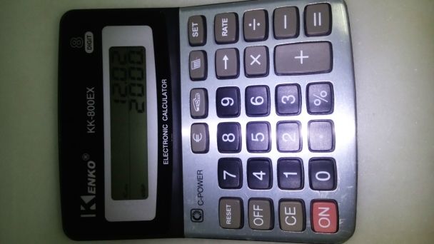 CALCULADORA DE GRAN TAMAÑO