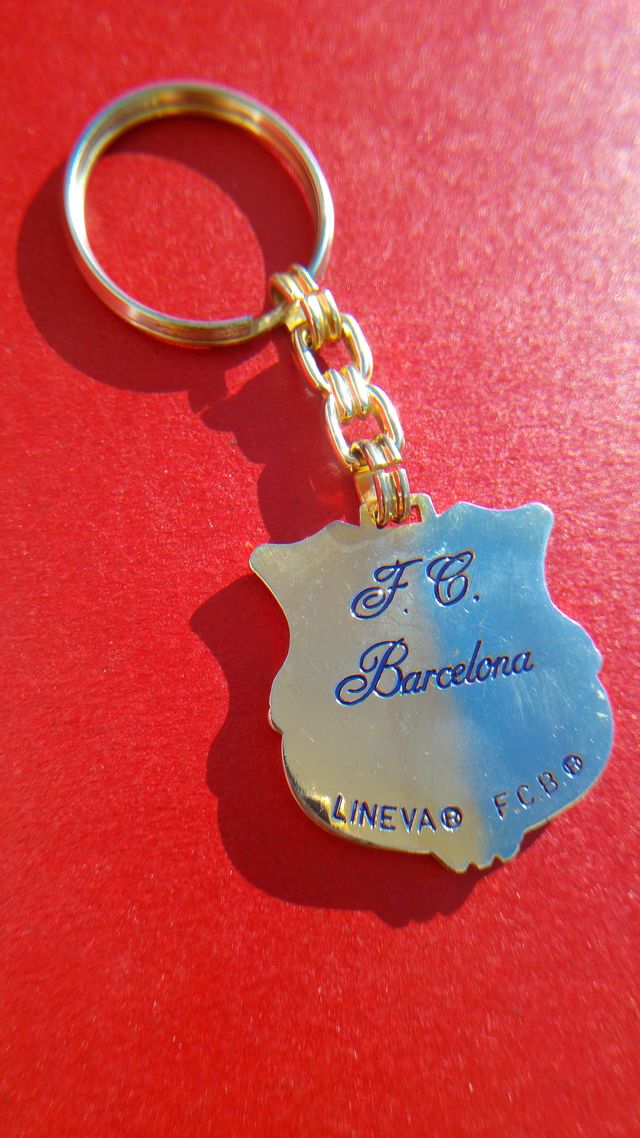 F.C. BARCELONA KEY CHAIN VINTAGE 80's