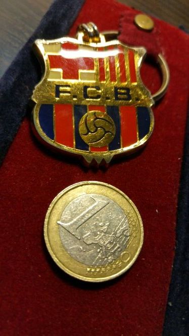 F.C. BARCELONA KEY CHAIN VINTAGE 80's