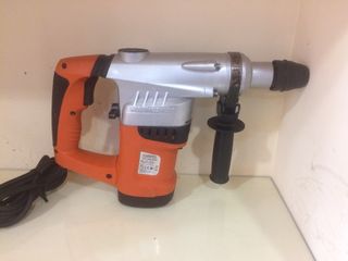 Oferta.Martillo vertical KENSTON de segunda mano por 60 EUR en Gandía en  WALLAPOP