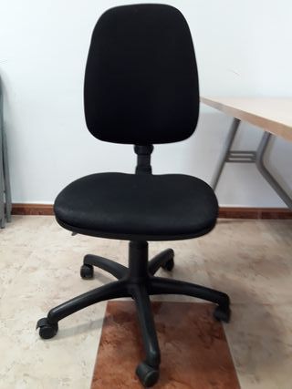 Sillas de oficina de segunda mano en la provincia de Málaga en WALLAPOP Sillas de oficina de segunda mano en la provincia de Málaga en WALLAPOP