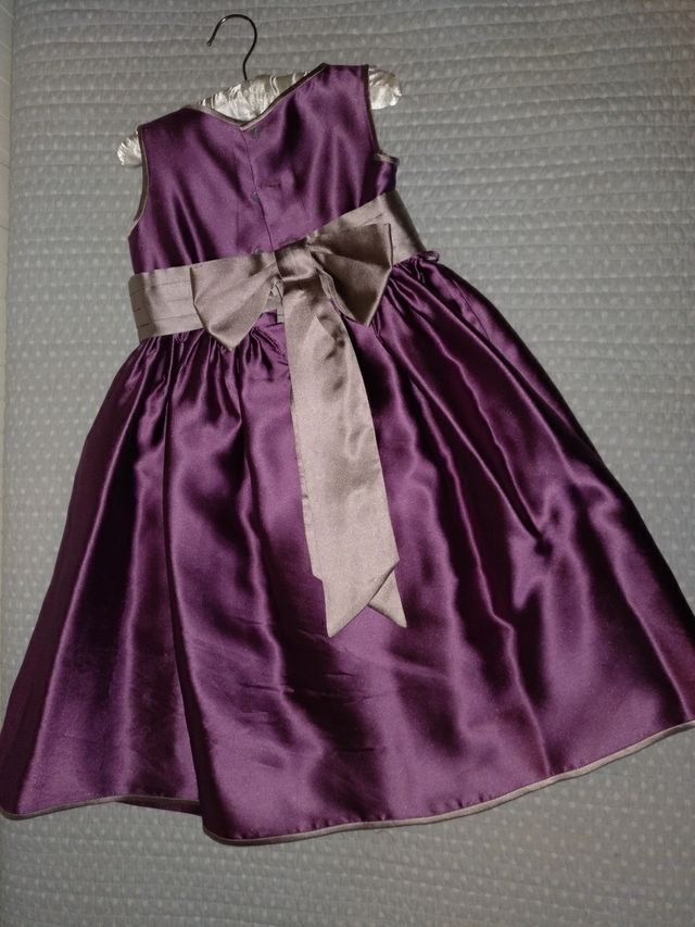 Vestido diseño niña