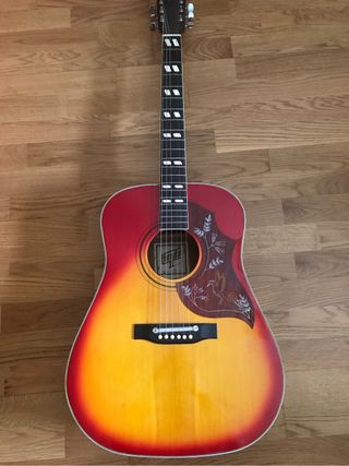 Guitarra acústica Hondo II de segunda mano por 260 EUR en Madrid en WALLAPOP