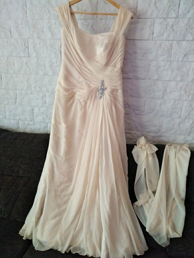 Vestido fiesta, novia o dama de honor