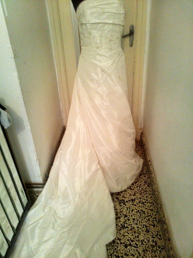 vestido de novia,talla l grande o xl pequeña de segunda mano por 42