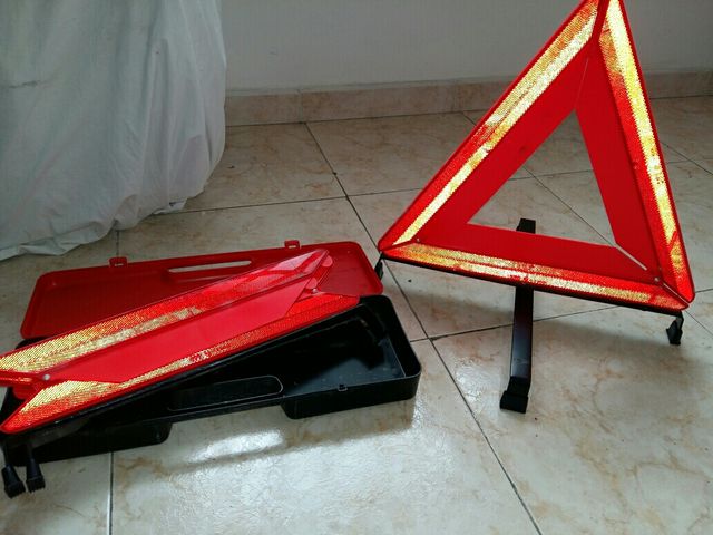 Triangulos de Emergencia