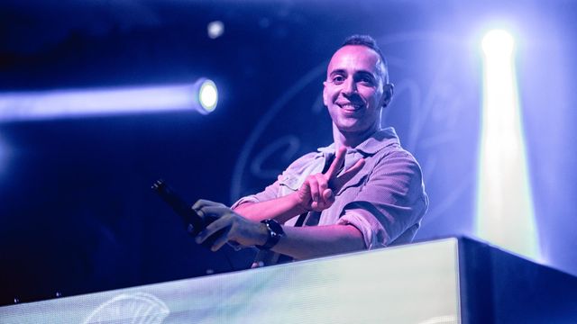 DJ PROFESIONAL Discomovil, bodas, fiestas, eventos