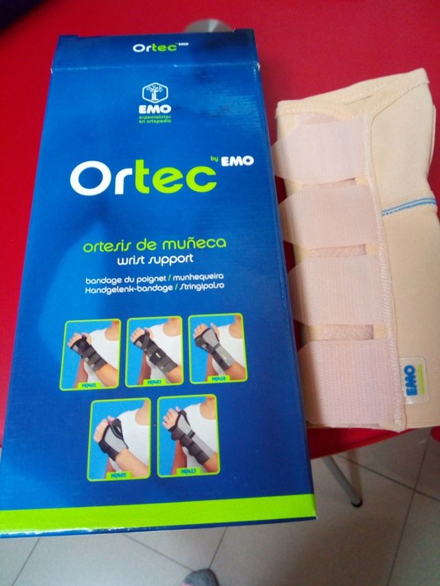 Muñequeras ortopédicas mano izquierda