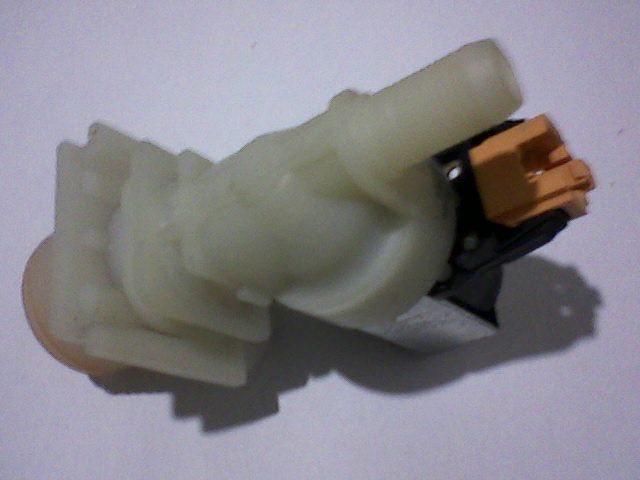 Electro-valvula de entrada de agua caliente