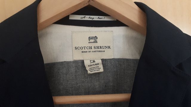 Americana azúl marino, Scotch Shrunk.