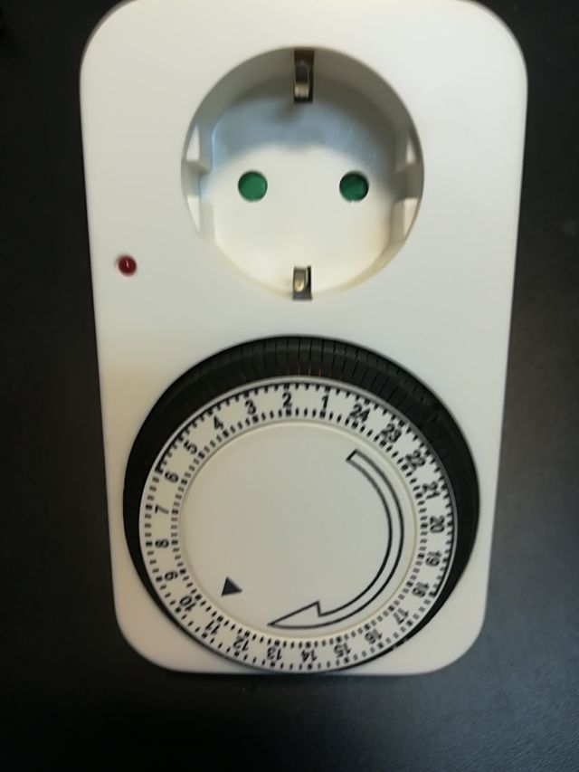 ENCHUFE CON RELOJ PROGRAMADOR