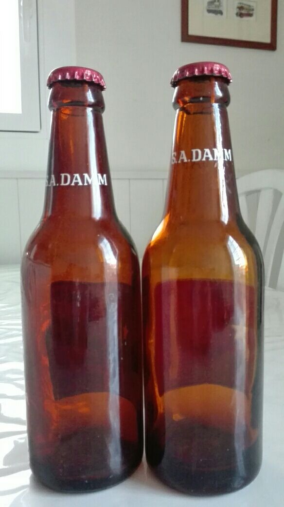 botellines antiguos cerveza Damm