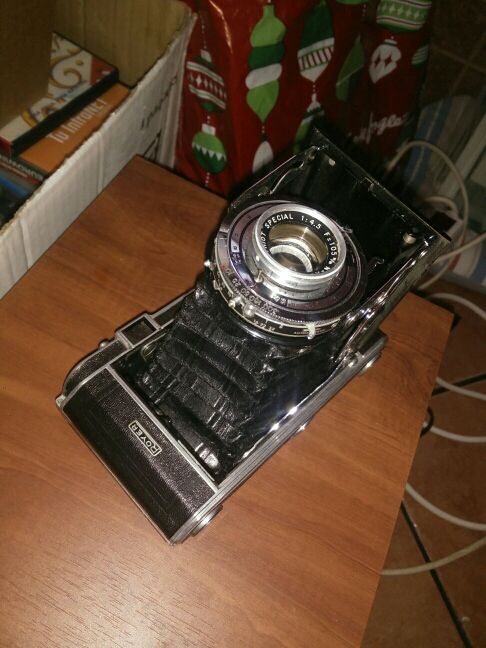 Cámara fotográfica Reflex Royer