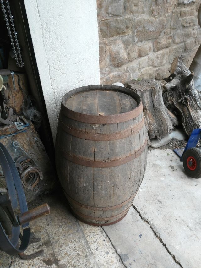 Barril madera de segunda mano por 45 € en Igualada en WALLAPOP