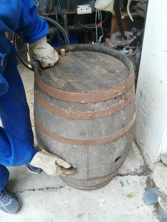 Barril madera de segunda mano por 45 € en Igualada en WALLAPOP