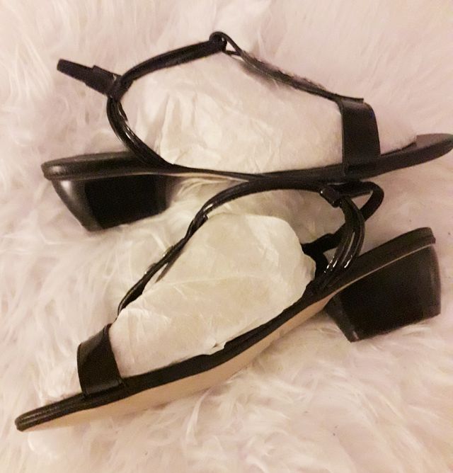 Sandalias negras de (Carlo Gracia)