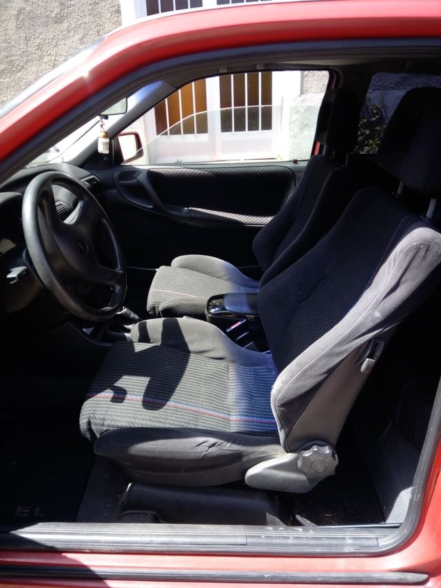 Opel Astra Gsi 1.8 16v 1996 de segunda mano por 1.500 € en Villaviciosa