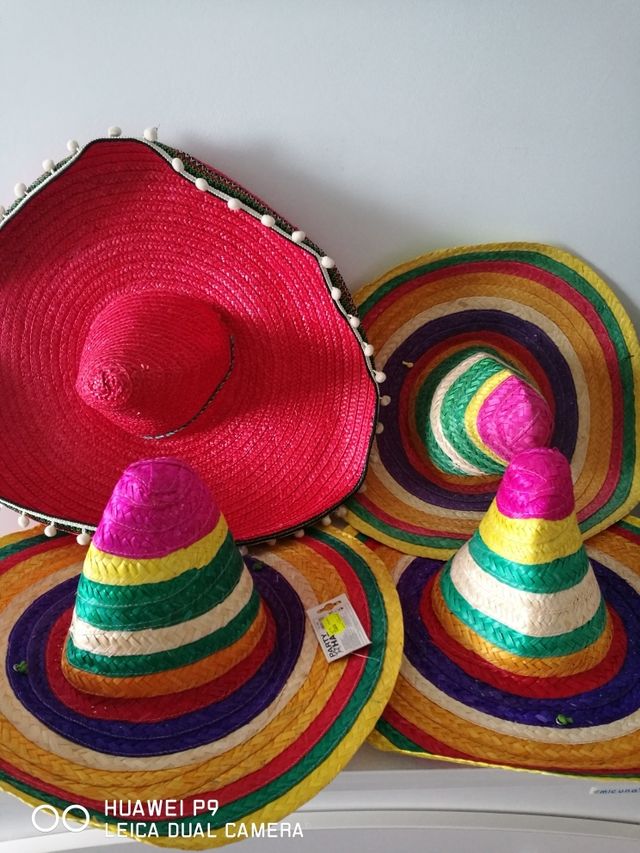 gorros mexicanos carnaval de segunda mano por 1 5 en portugalete