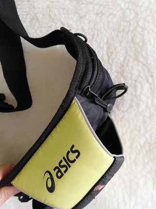 botella de agua asics botella de agua asics
