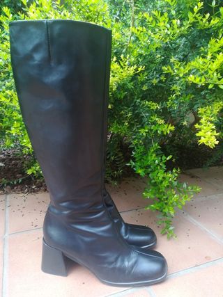 Botas de piel FOSCO de segunda mano por 40 EUR en Cassa de La Selva en  WALLAPOP