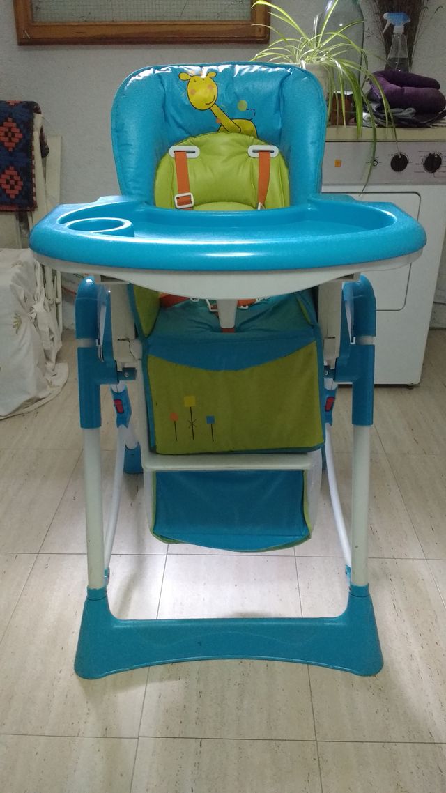 trona de bebé, plegable, buen estado