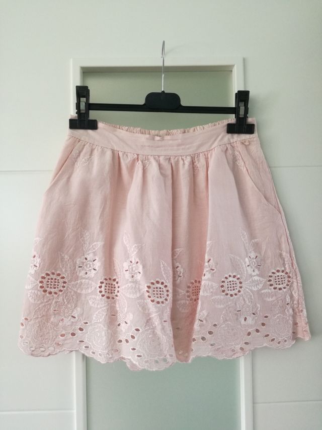 Falda bordada algodón