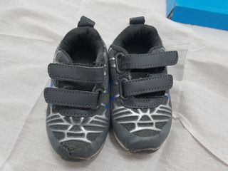 Zapatos MIKELO Shoes niño talla 22 Zapatillas de segunda Zapatos MIKELO Shoes niño talla 22 Zapatillas de segunda