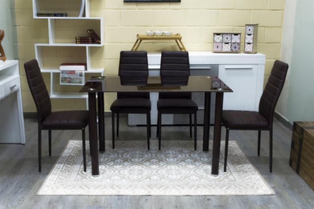 LIQUIDACIÓN Mesa de comedor con sillas incluidas de segunda mano por ... LIQUIDACIÓN Mesa de comedor con sillas incluidas de segunda mano por ...