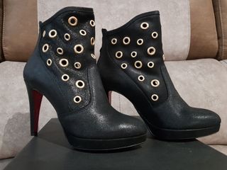 Botines Cuple de segunda mano por 90 EUR en Elche en WALLAPOP