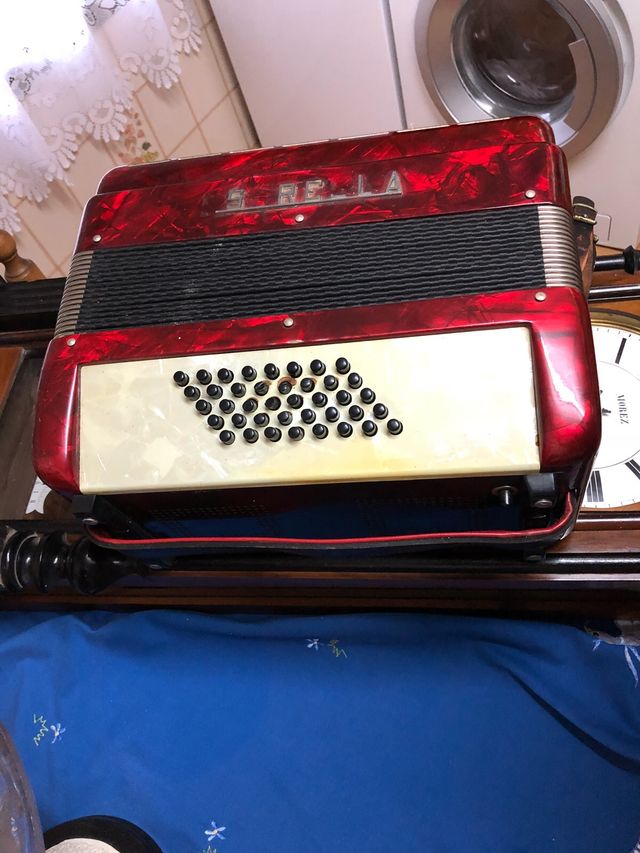Acordeon estrella antiguo