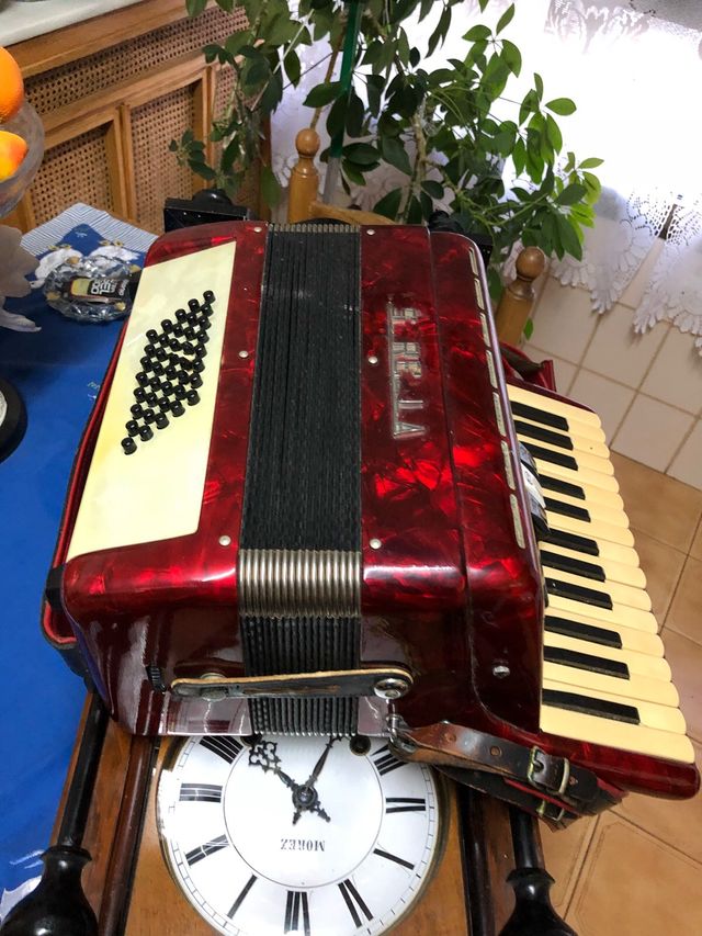 Acordeon estrella antiguo