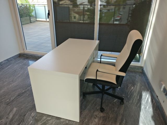 Mesa oficina ikea MALM de segunda mano por 110 € en Sabadell - wallapop Mesa oficina ikea MALM de segunda mano por 110 € en Sabadell - wallapop