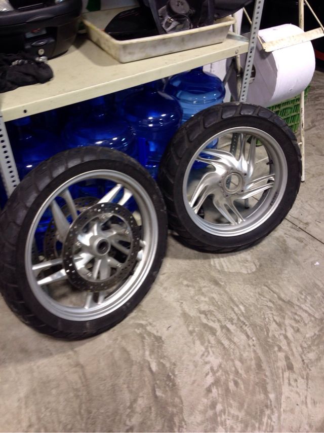 Llantas bmw gs 1200 trasera solo