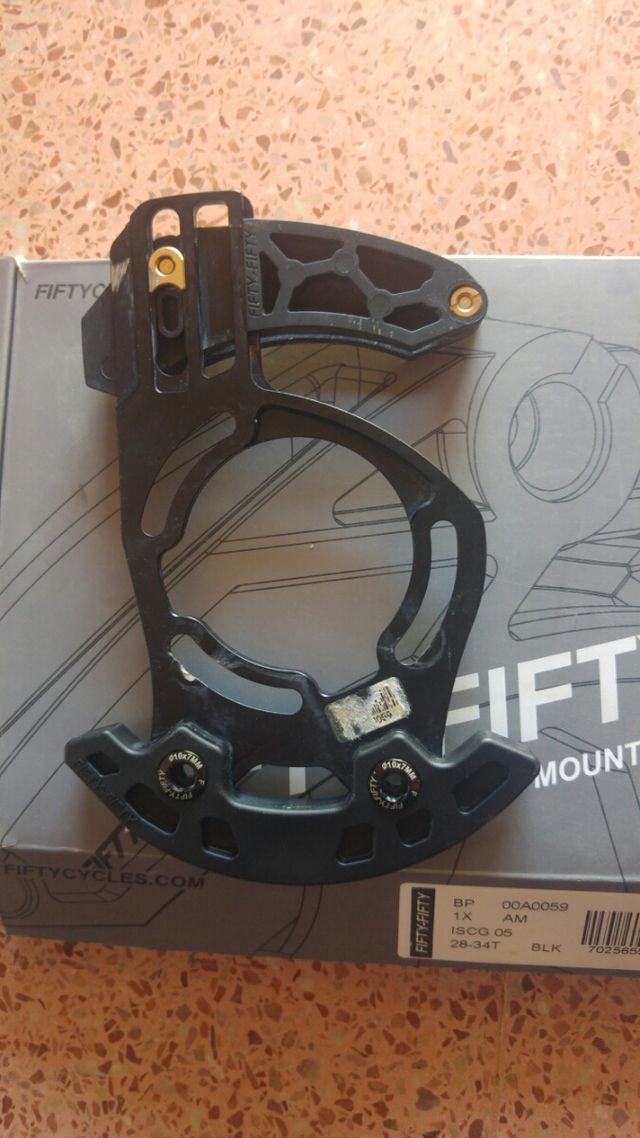 guia cadena y protector de plato