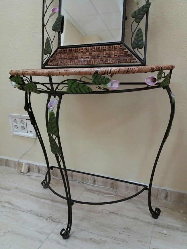 MUEBLE CONSOLA CON ESPEJO. de segunda mano por 60 € en Tres Cantos en