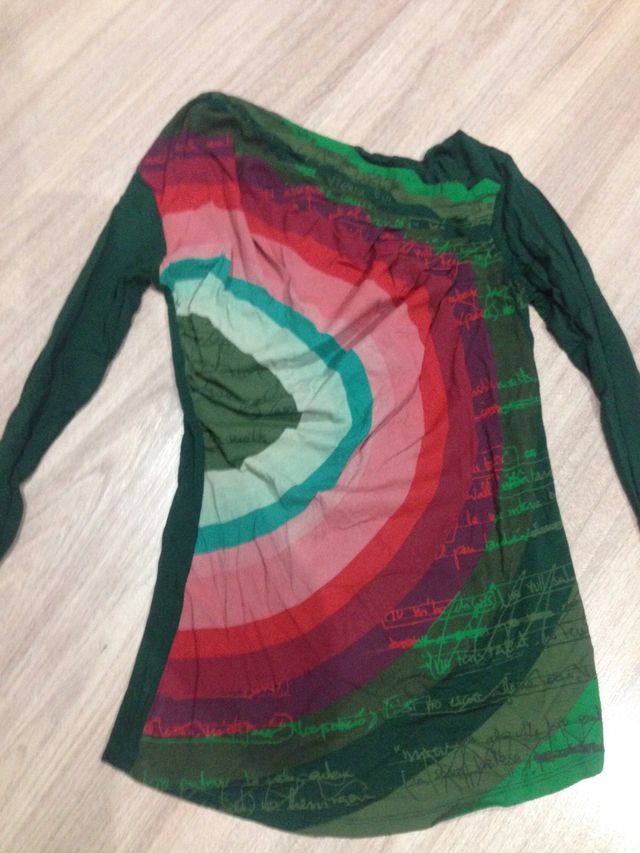 Camiseta desigual talla s
