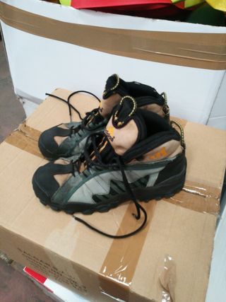 Deportivas Adidas En Botas Por 15 Segunda Zaragoza Mano Wallapop € De 3ARLjq54