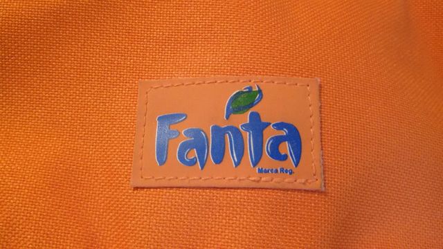 Bossa-bandolera Fanta taronja