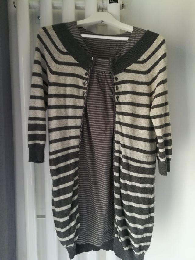 Vestidos cortos y chaqueta morada