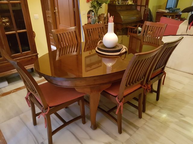 Mesa comedor Nogal + 6 sillas de segunda mano por 250 € en Gelves en ... Mesa comedor Nogal + 6 sillas de segunda mano por 250 € en Gelves en ...