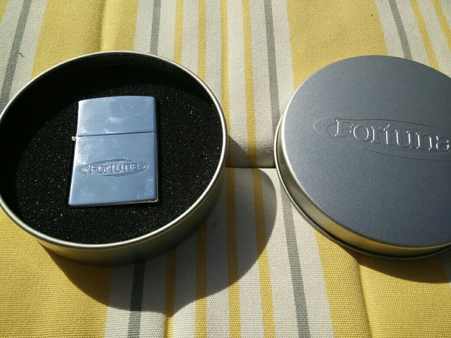 Mechero estilo Zippo